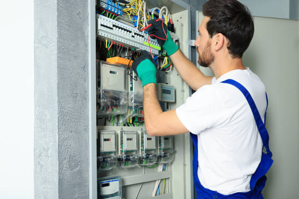 Best Affordable Emergency Electrician  in Arcadia, LA